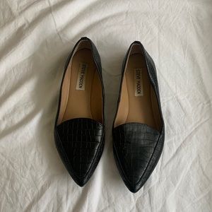 🚫 SOLD 🚫 | Steve Madden Black Croc Pointed Loafer Flats